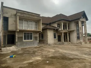 9bdrm House in Tanoso/ Sofoline, Kumasi Metropolitan for sale