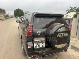 Toyota Land Cruiser Prado 2.7 i 2011 Black