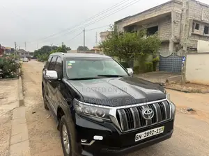 Toyota Land Cruiser Prado 2.7 i 2011 Black