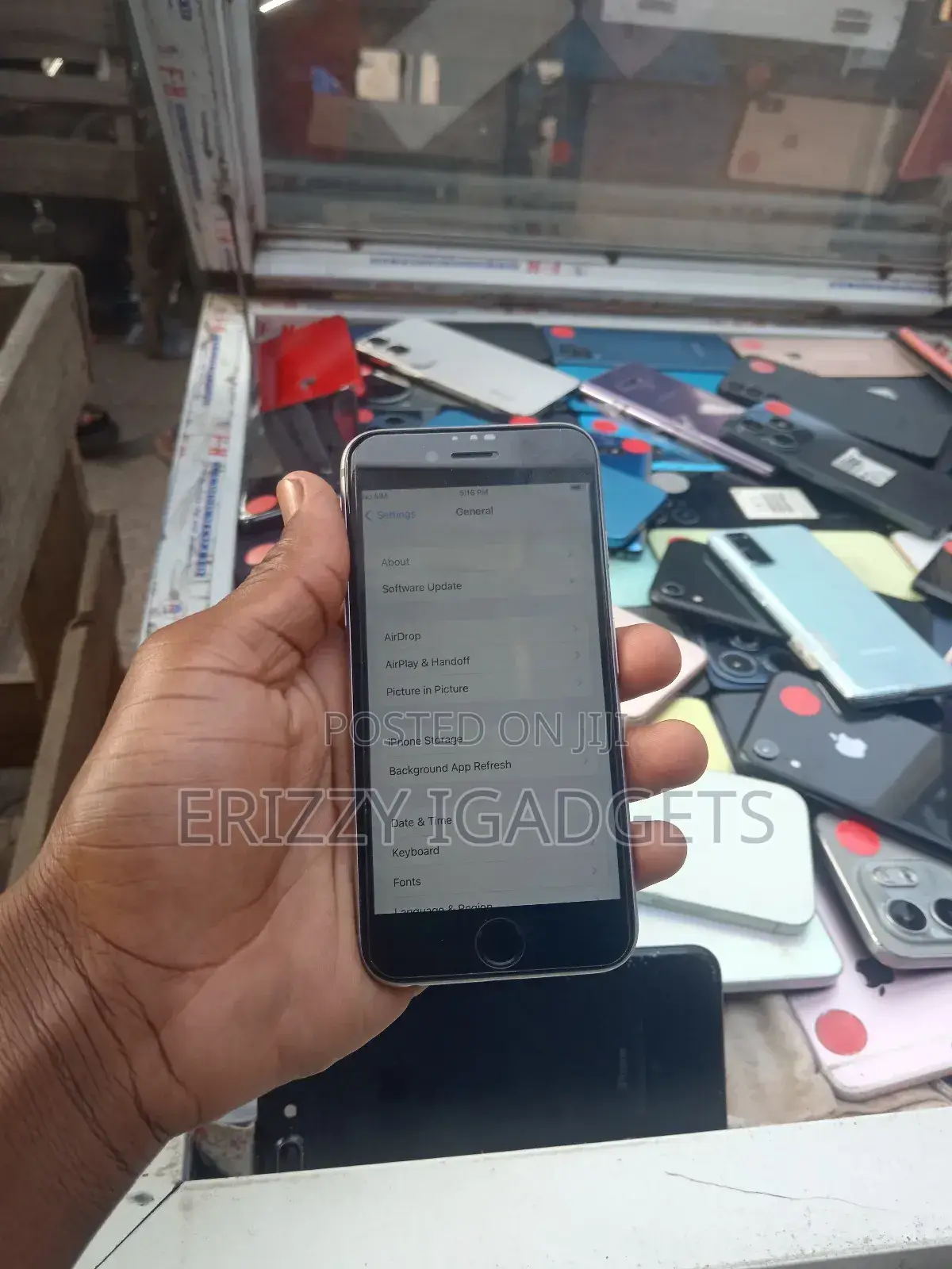 Apple iPhone 6s 32 GB Silver