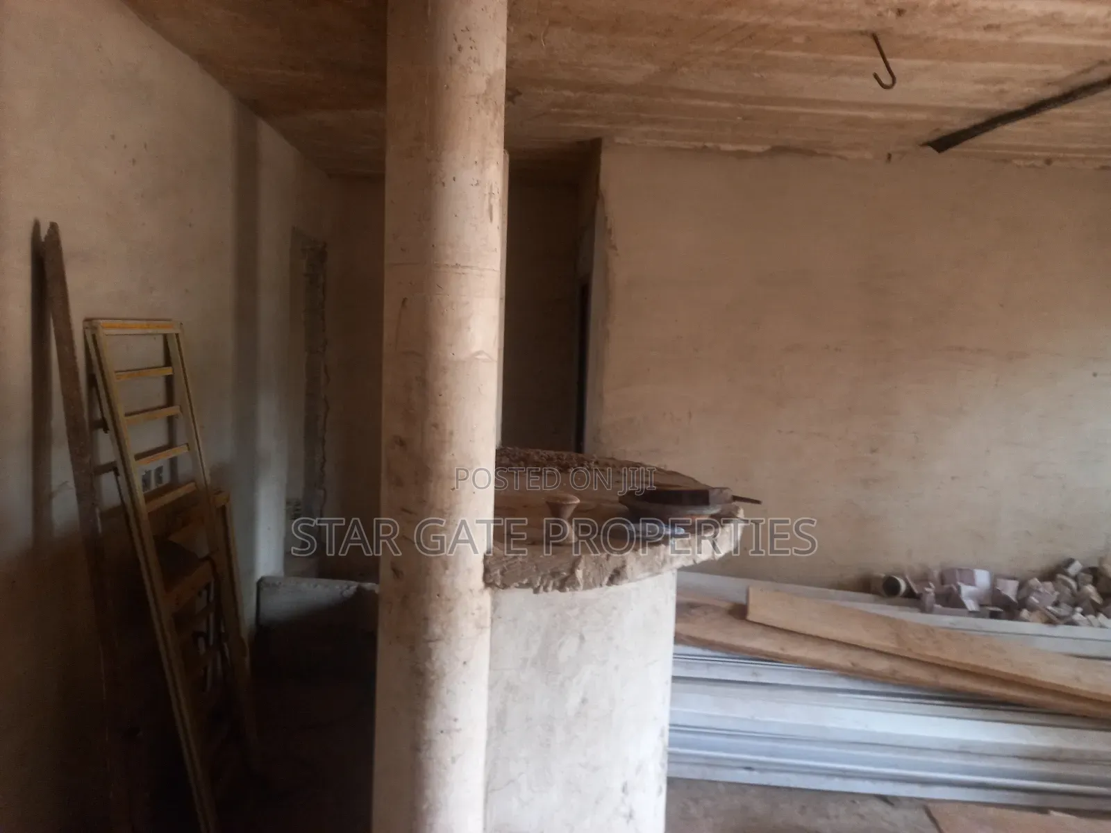 15 Bedrooms Guest House/ Hotel for Sale at Kodie Apagya