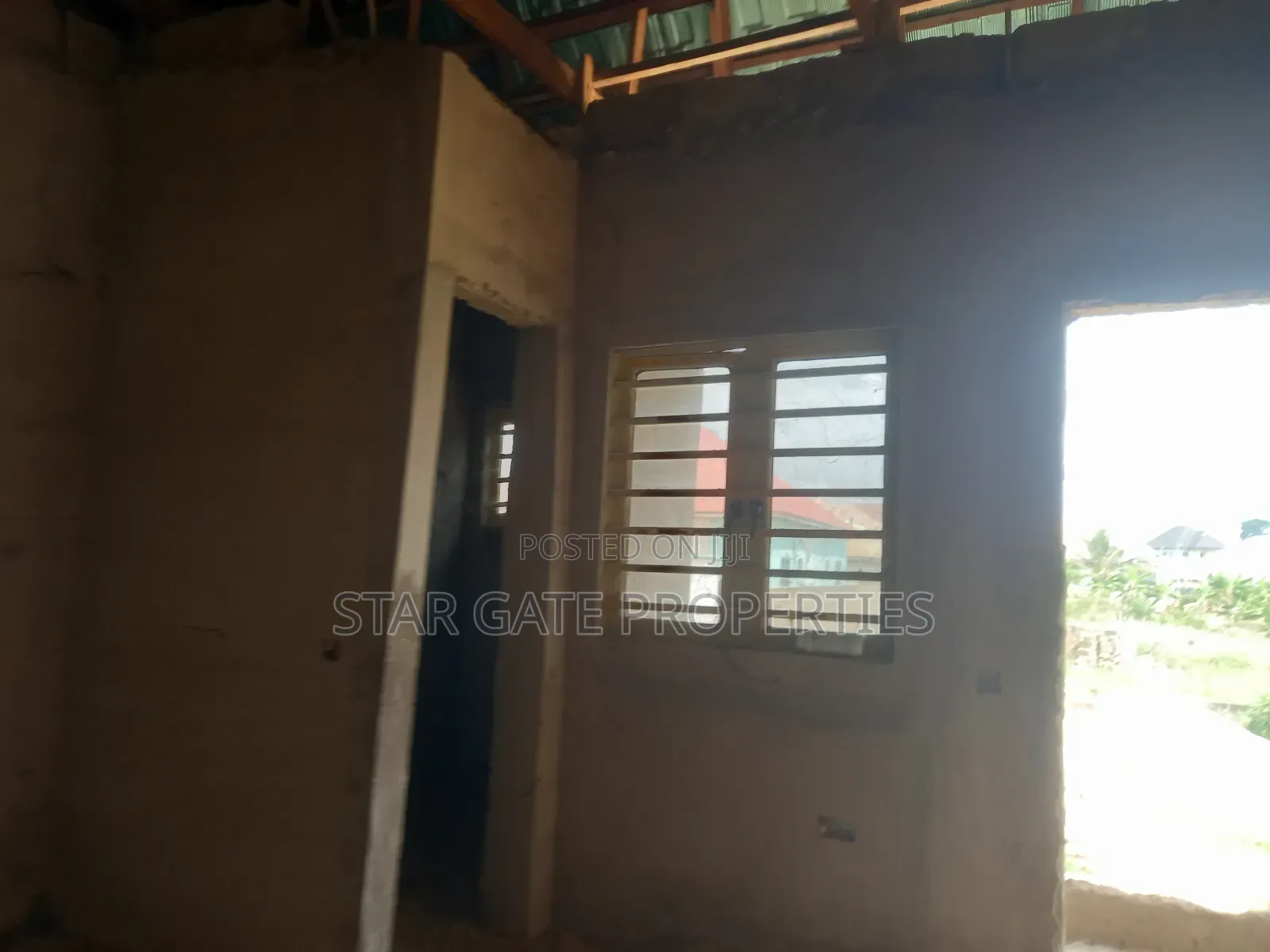 15 Bedrooms Guest House/ Hotel for Sale at Kodie Apagya