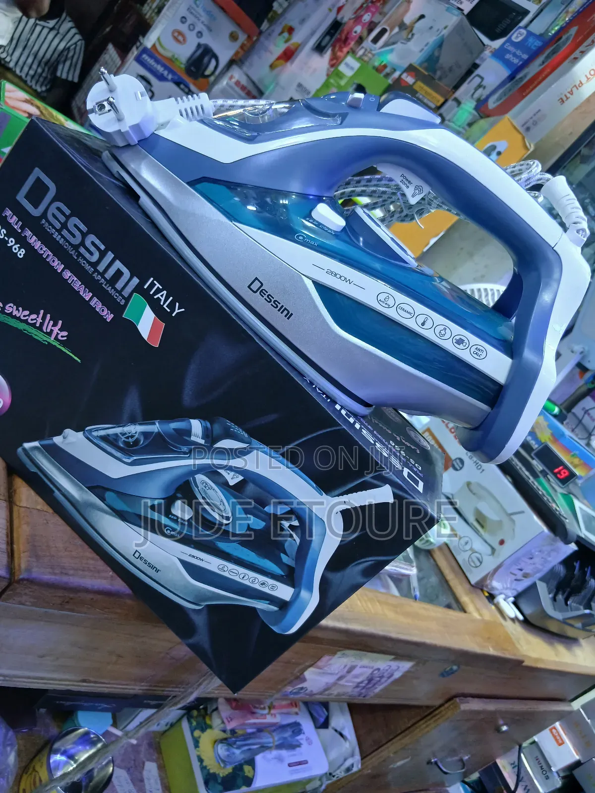 Dessini Steam Iron