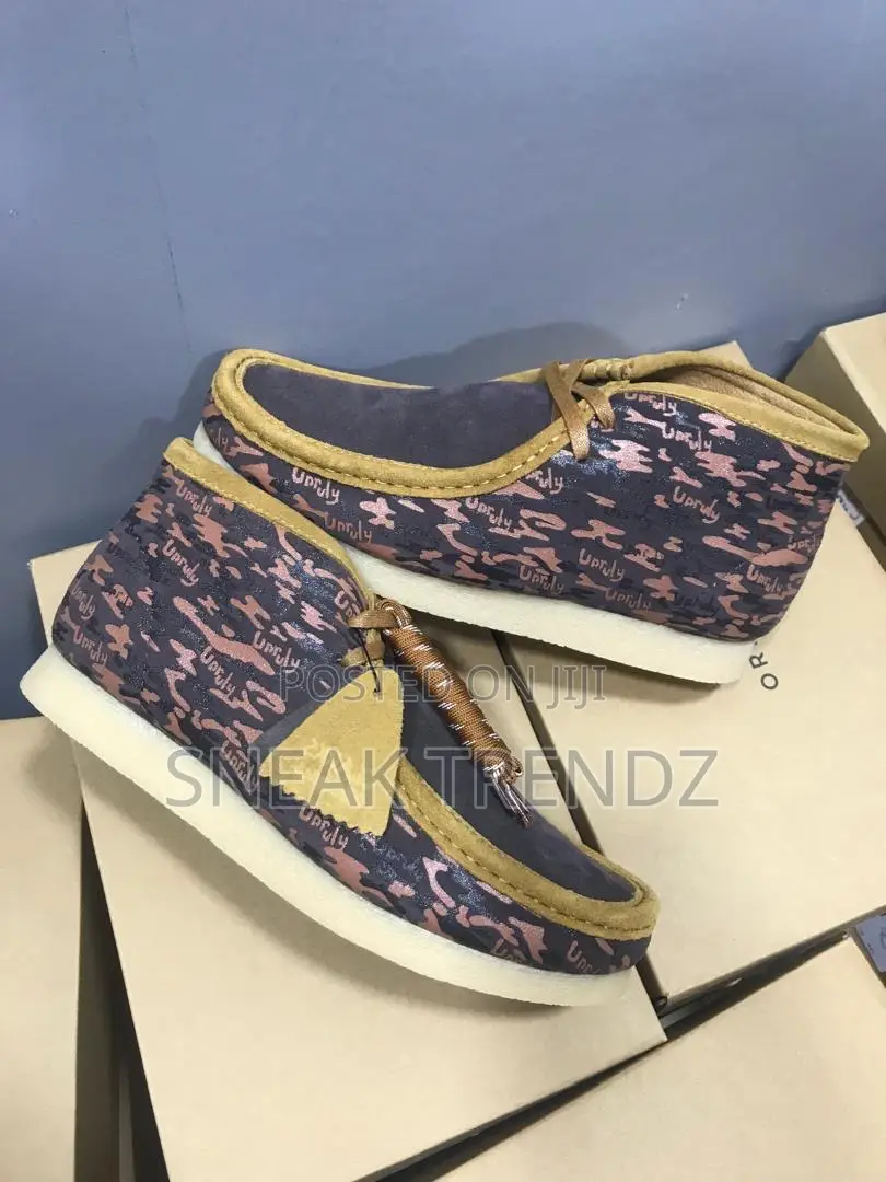 Clarks Wallabies Sea Blue Cream N Black