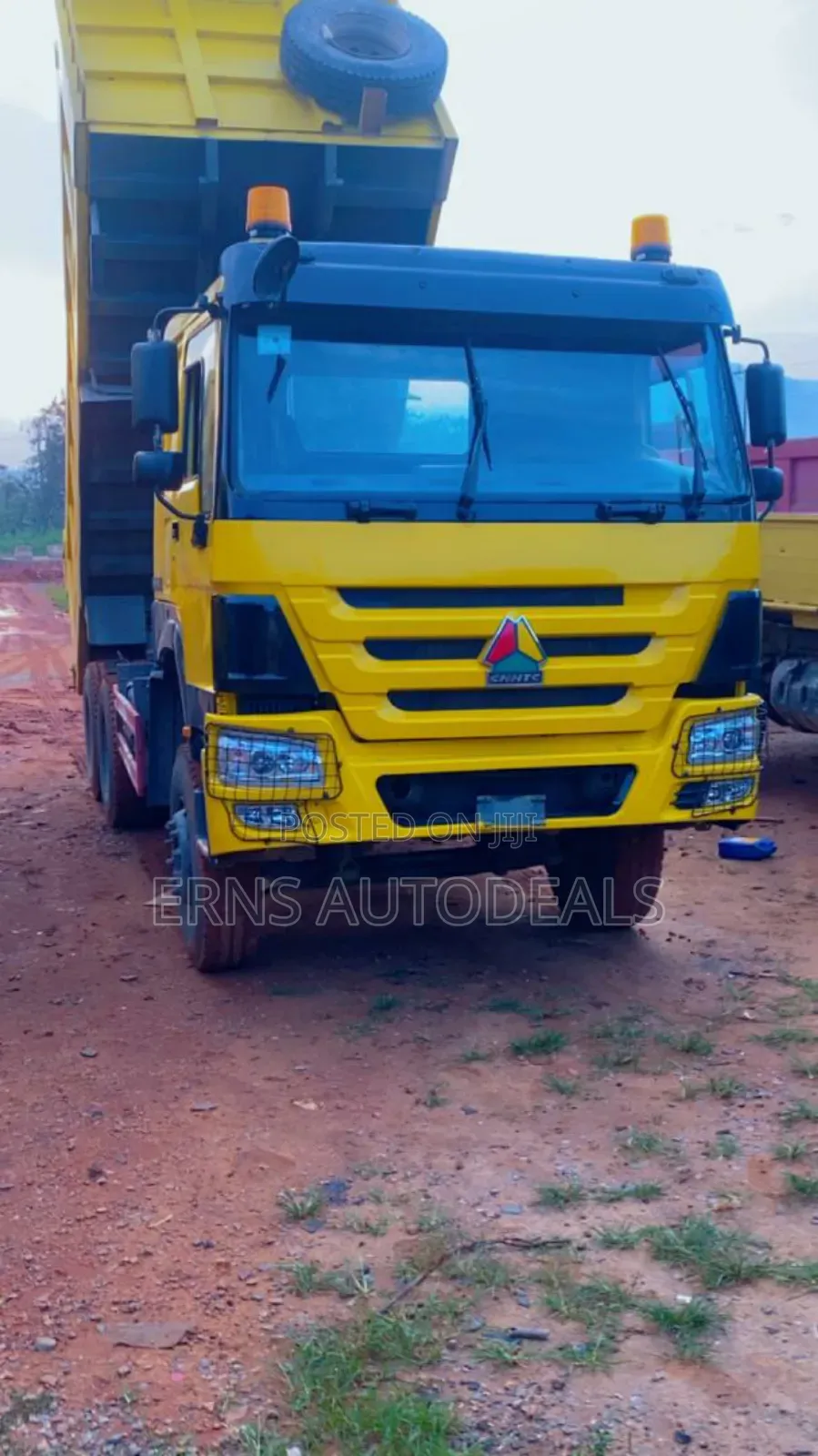 Howo Sinotruk Tipper Truck (Double Axle) – Registered 2023