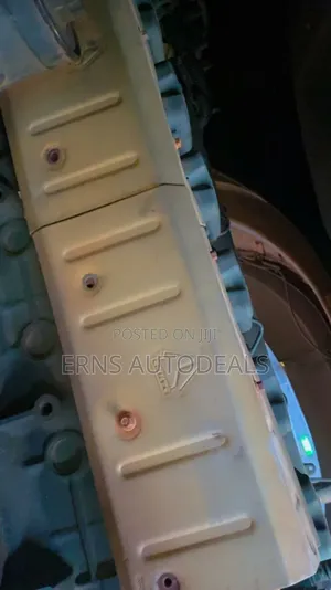 Howo Sinotruk Tipper Truck (Double Axle) – Registered 2023