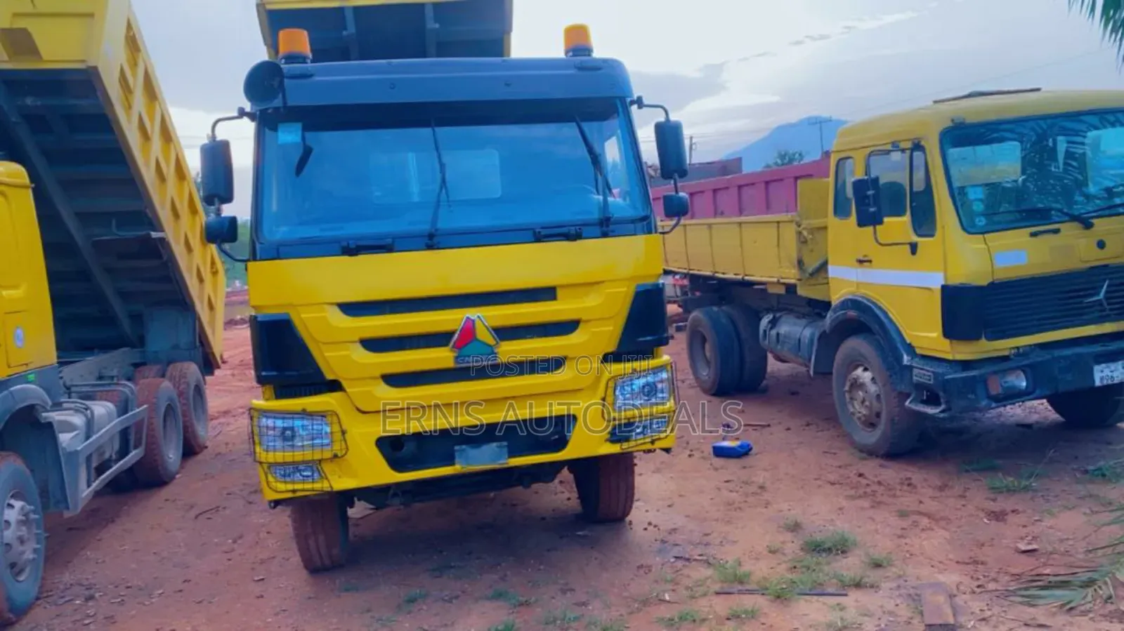 Howo Sinotruk Tipper Truck (Double Axle) – Registered 2023