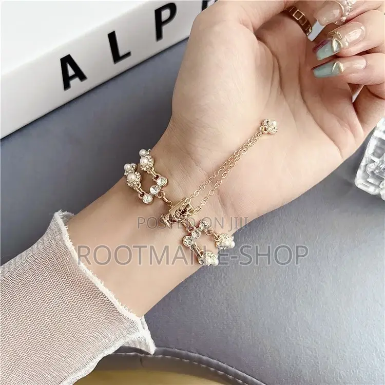 Rhinestone Pearl Band For Apple Watch Ultra/Series 9–1 (42–49mm)