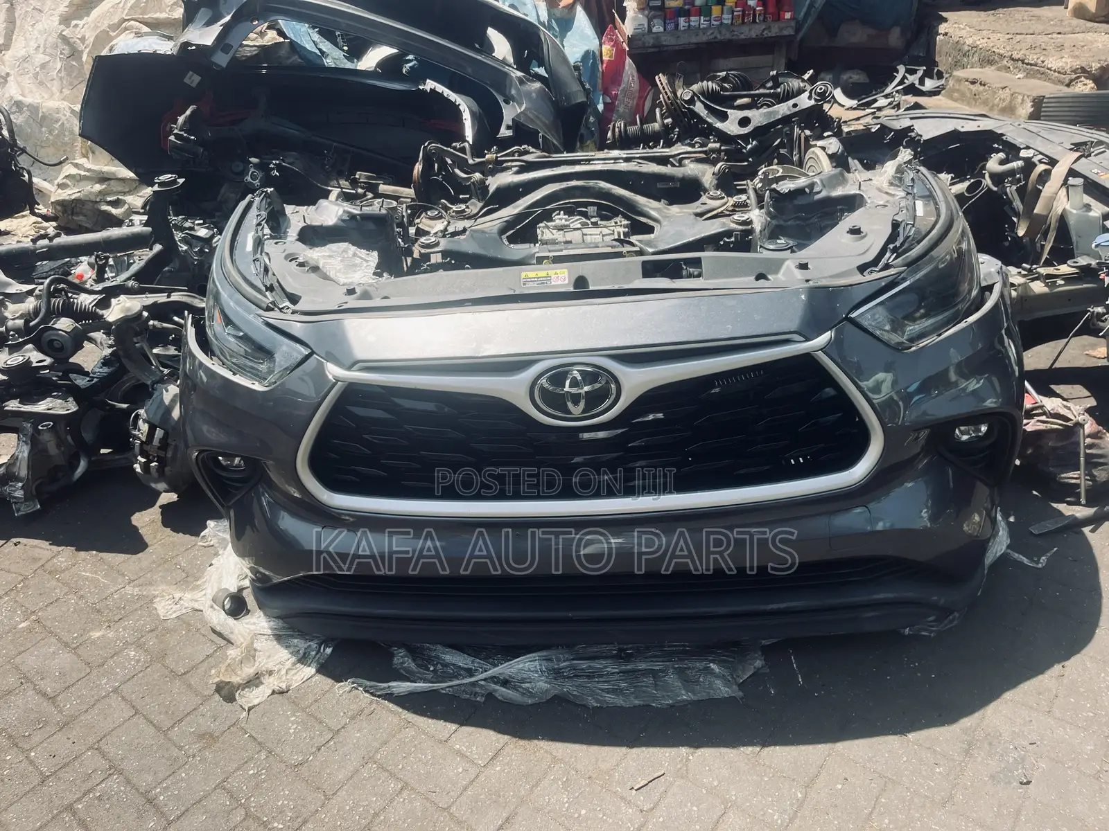 Toyota Highlander 2022 Front Cut Available