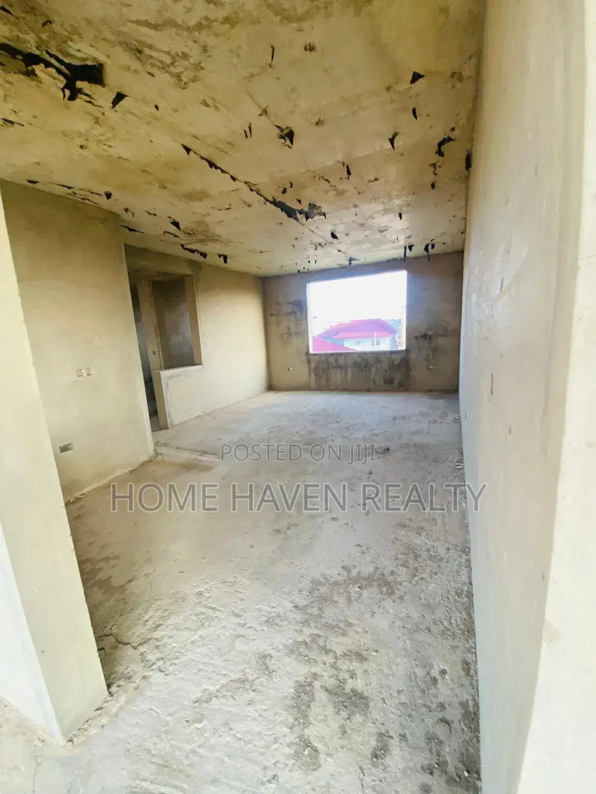 14 Bedroom Apartment at Toll Booth Weija