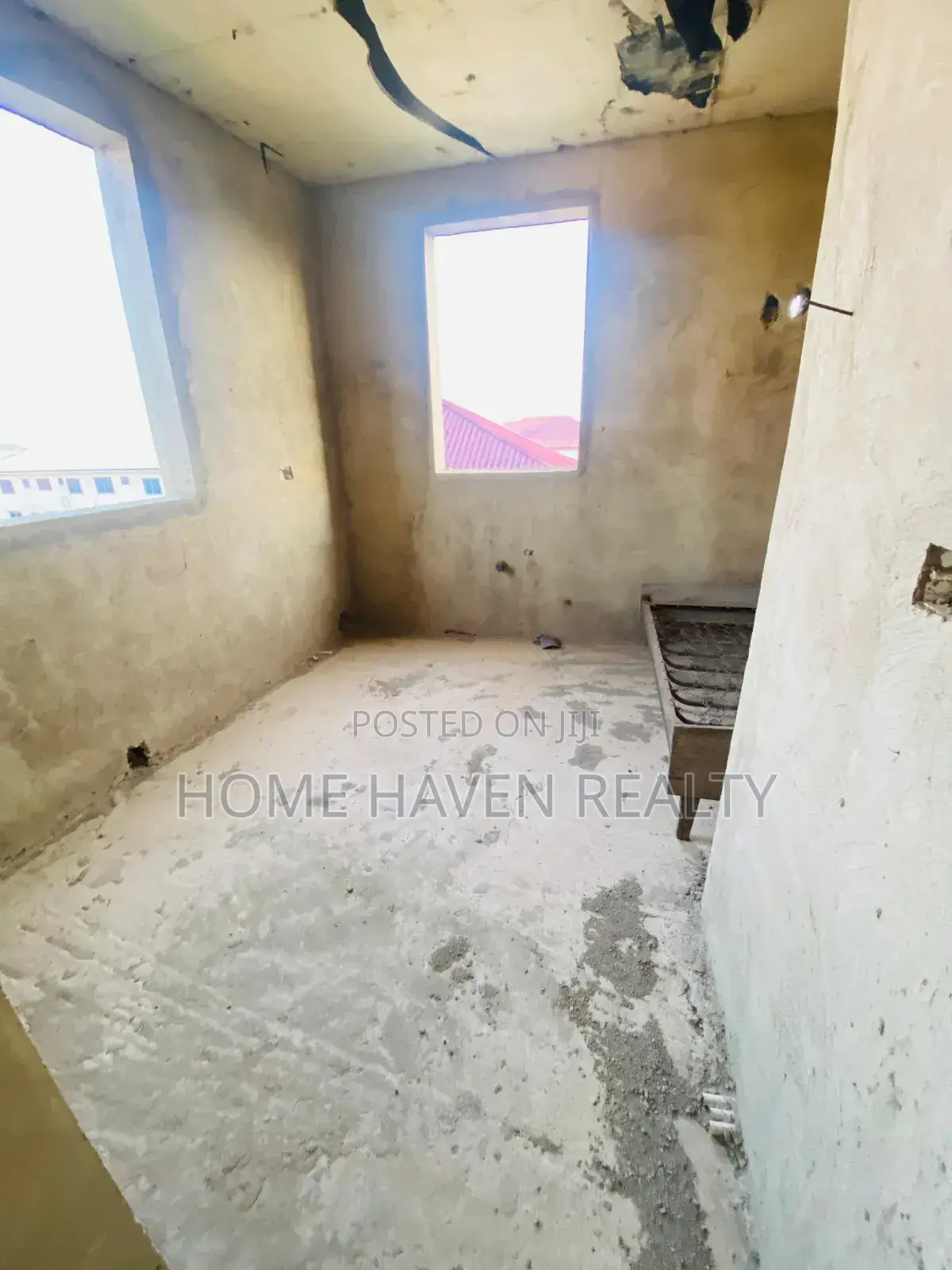 14 Bedroom Apartment at Toll Booth Weija