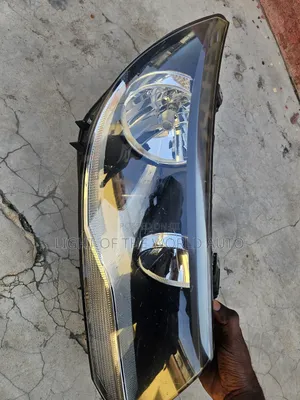 Tiguan Headlight 2014 Right Side Available