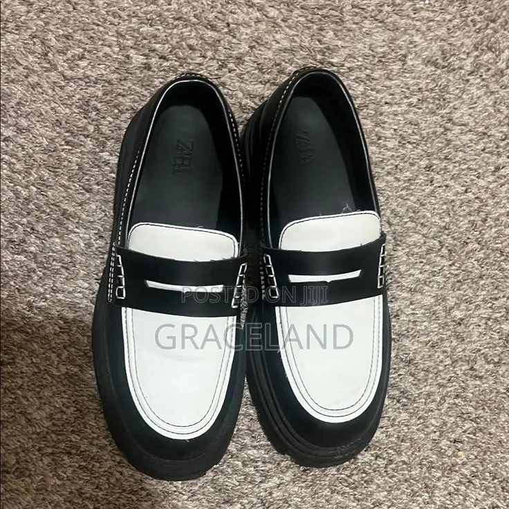 This Is Original Zara Loafers Black and White Lug Sole for Gentlemen.
