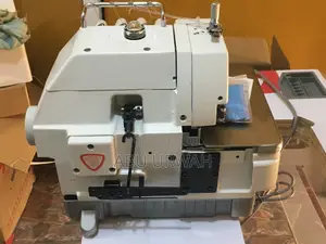 4 Thread Fit Industrial Knitting Machine