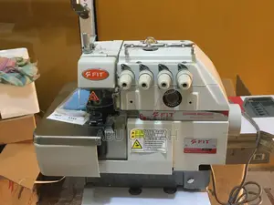 4 Thread Fit Industrial Knitting Machine