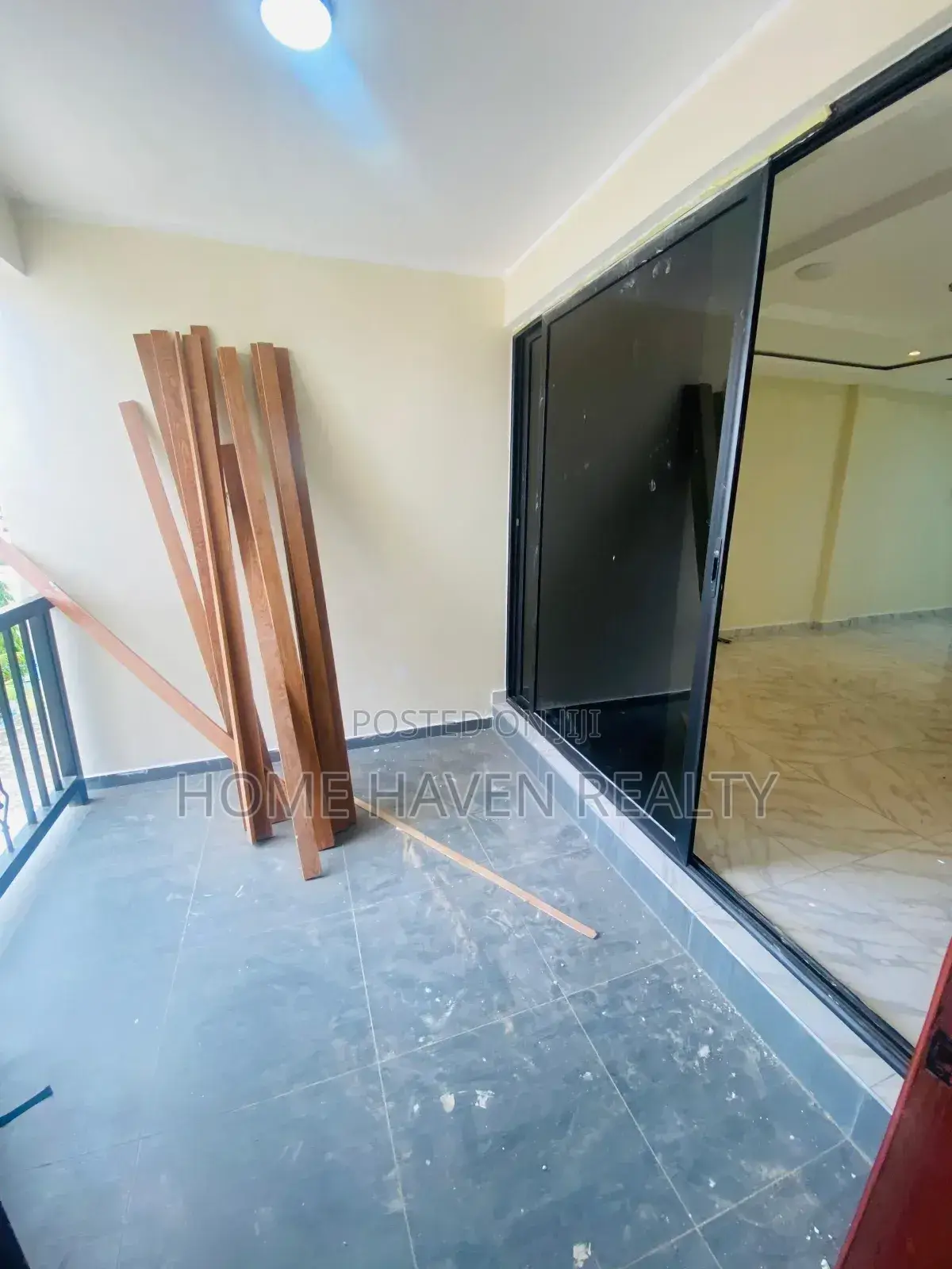3bdrm Apartment in Akweteyman for rent