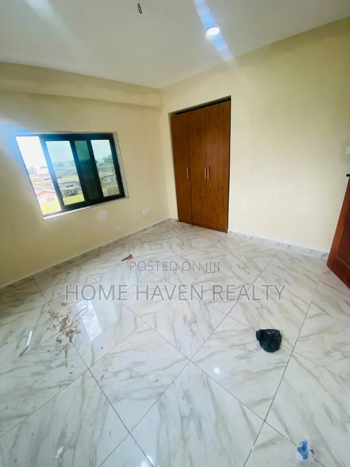 3bdrm Apartment in Akweteyman for rent