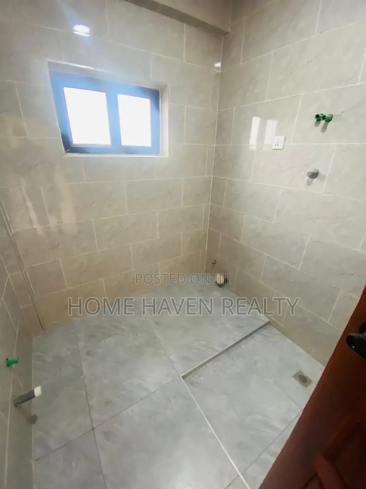 3bdrm Apartment in Akweteyman for rent