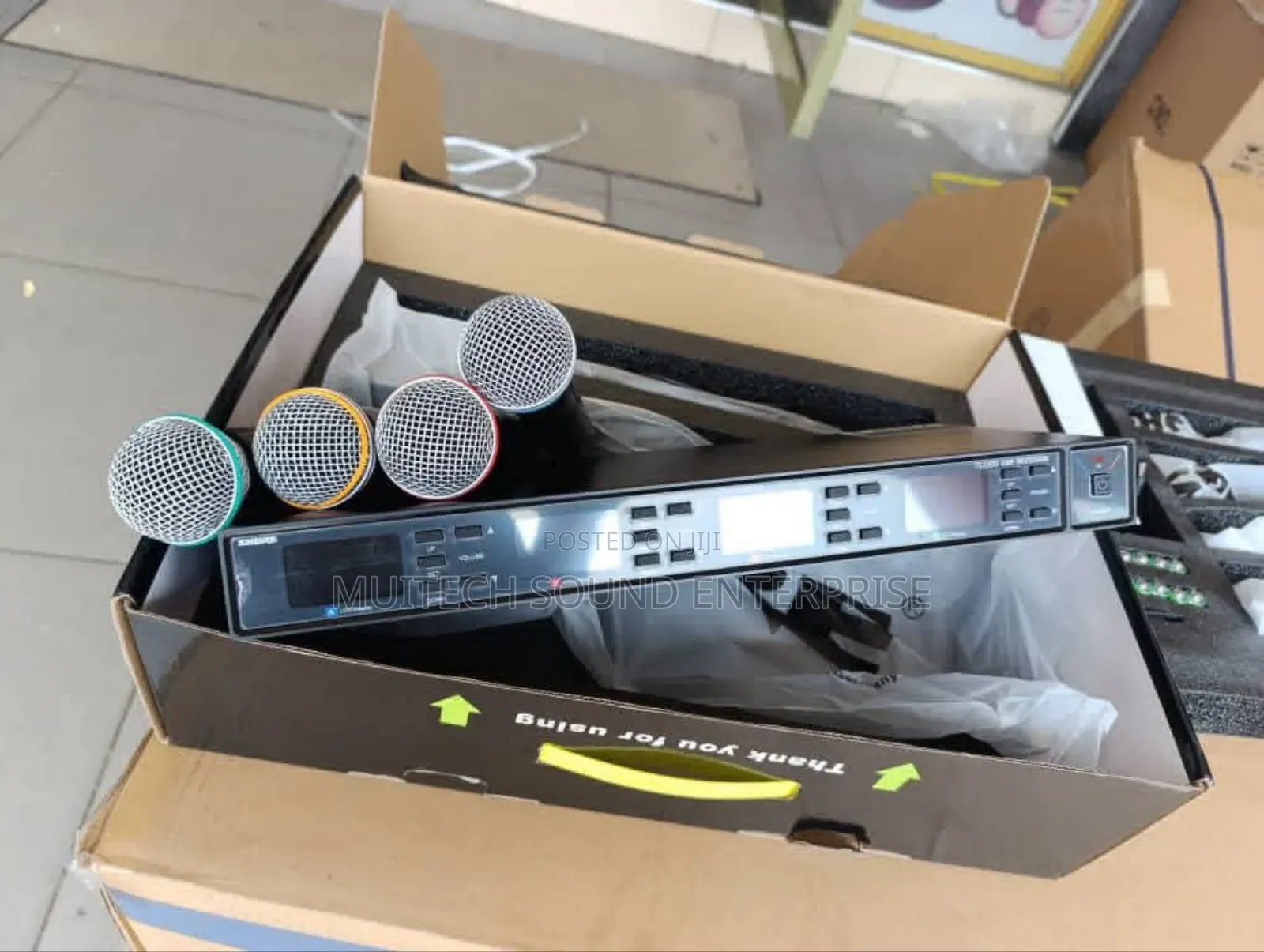 Shure Wireless Microphone (Ts3300)