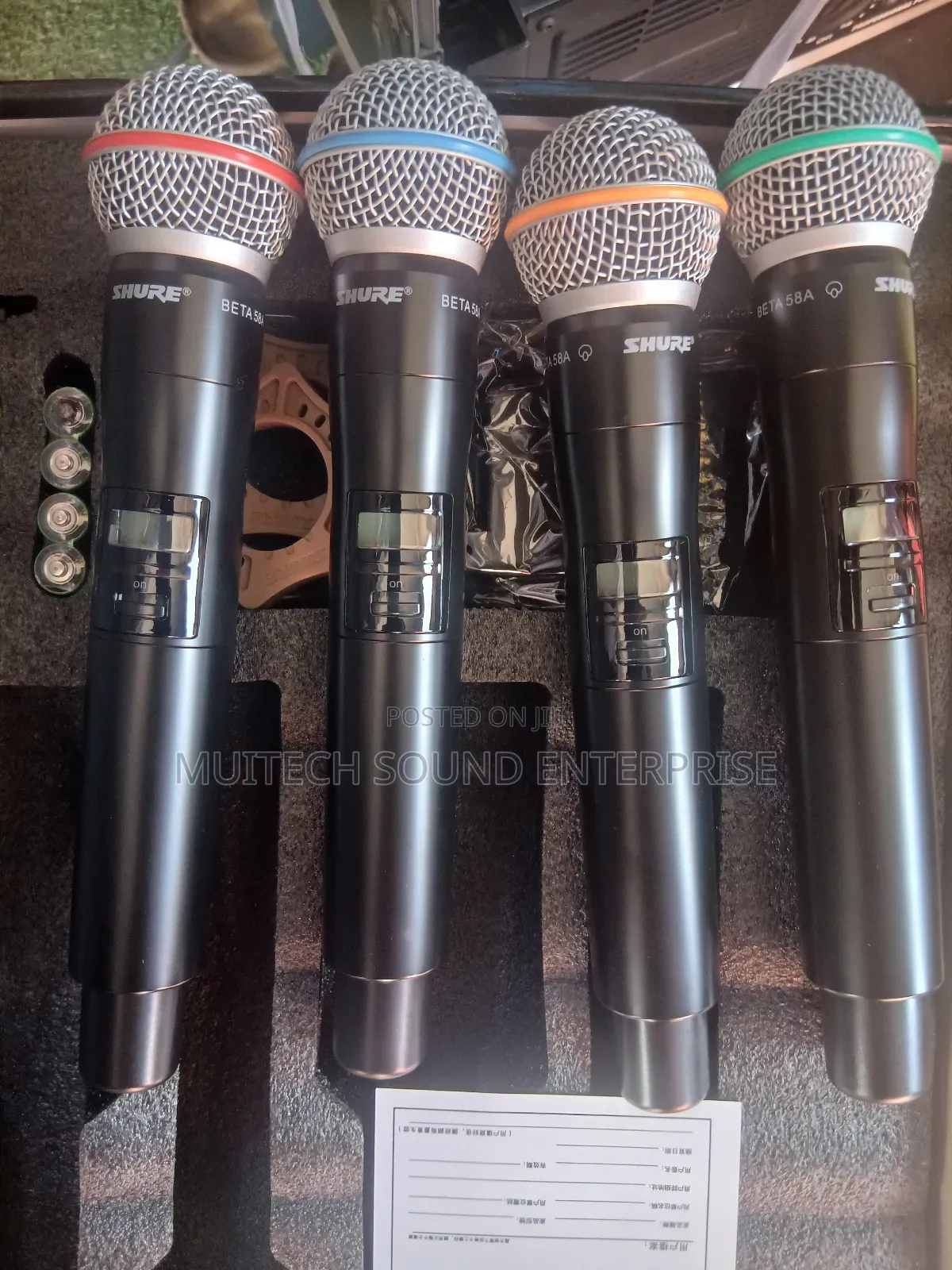 Shure Wireless Microphone (Ts3300)
