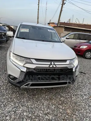 Mitsubishi Outlander SEL S-AWC 2020 White