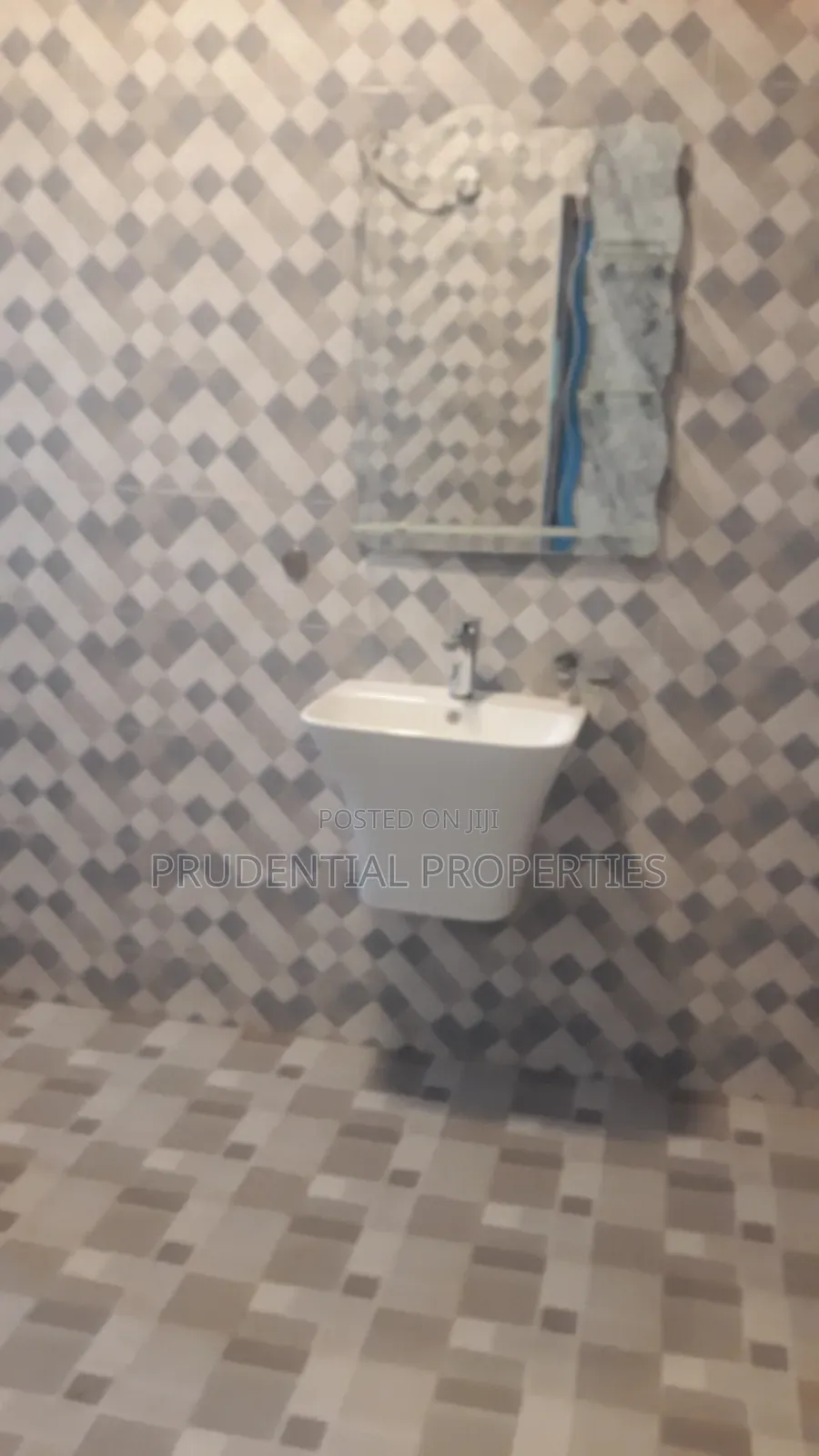 5bdrm House in Mallam for rent