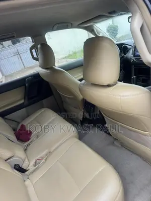 Toyota Land Cruiser Prado 2.7 i 2011 Black