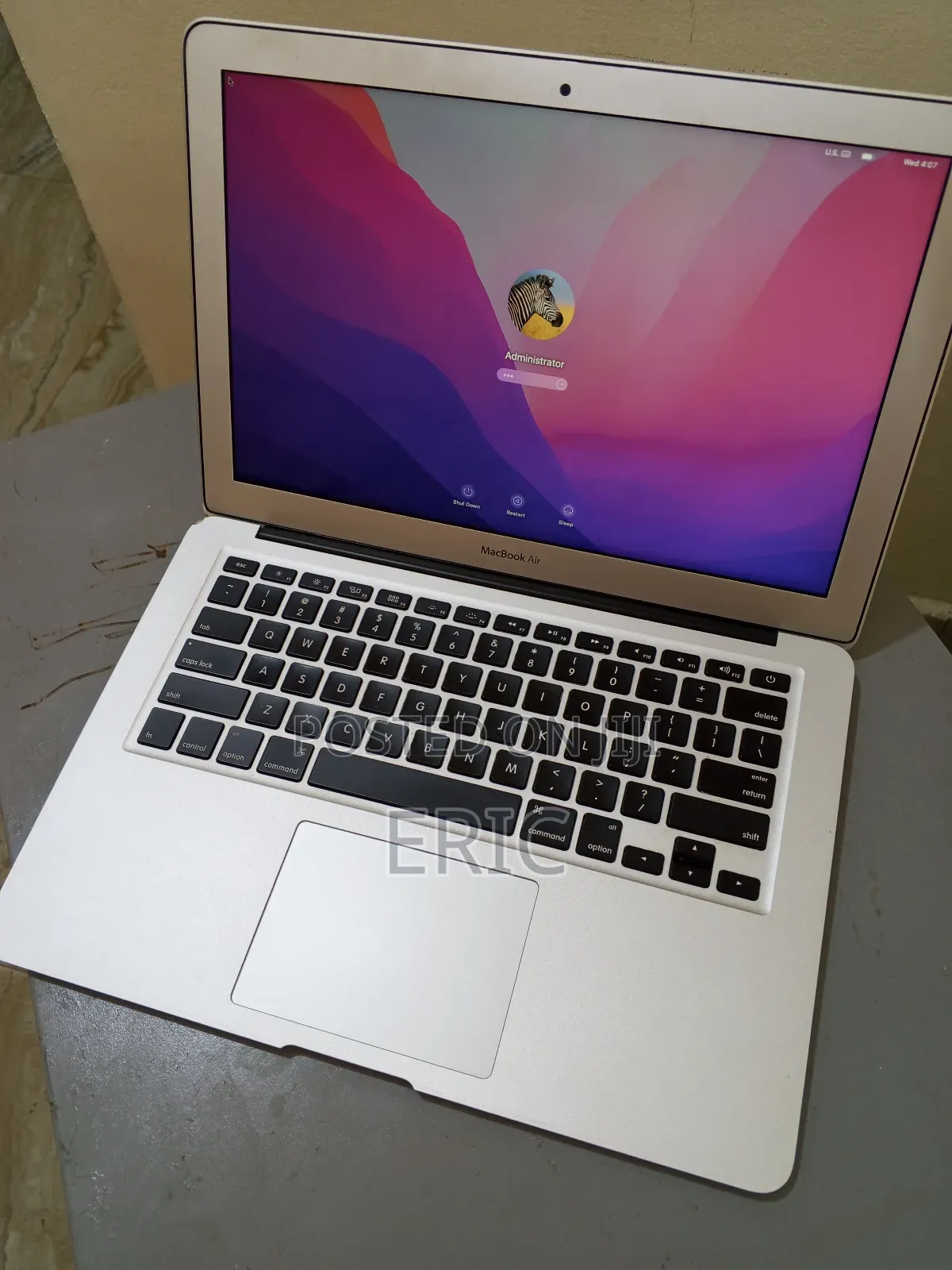 Laptop Apple MacBook Air 2015 8GB Intel Core I7 SSD 256GB