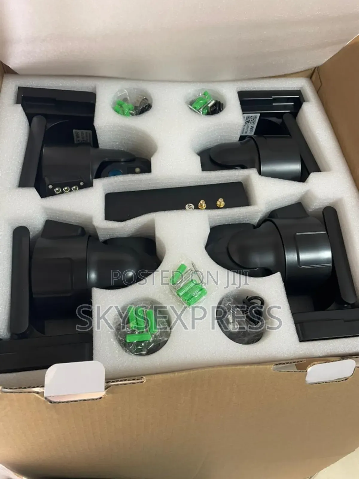 Solar Wifi Cameras With 4g / Wifi Router