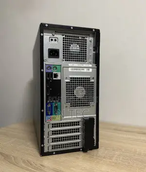 Server Dell PowerEdge T30 16GB Intel Core I7 HDD+SSD 500GB