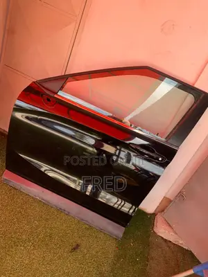 2024 Mitsubishi Outlander Doors
