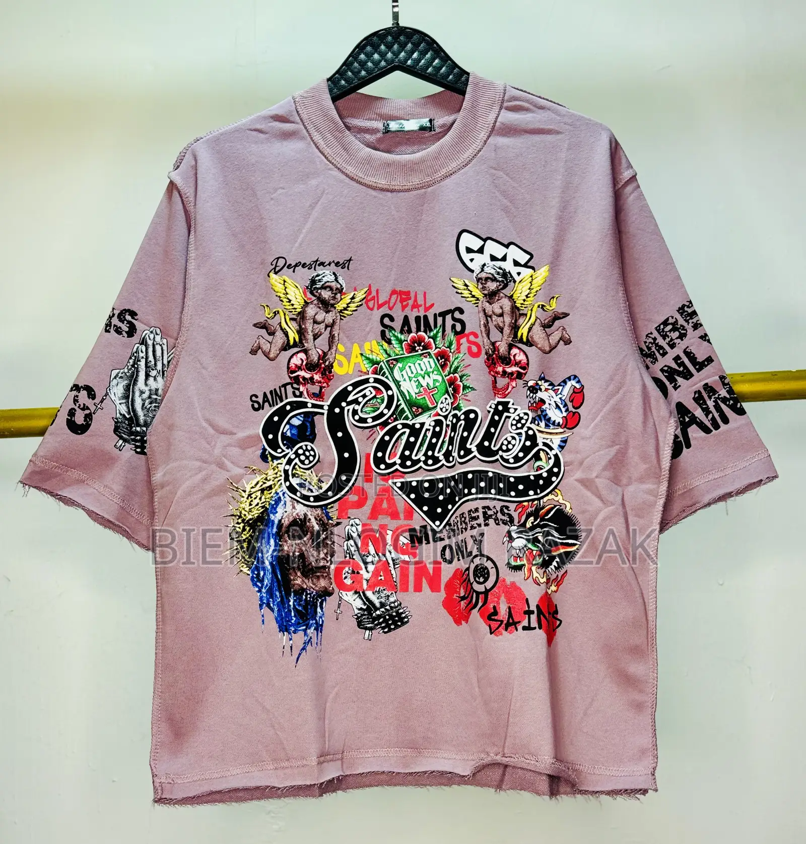 High Quality Crop Tshirt Available in Stock