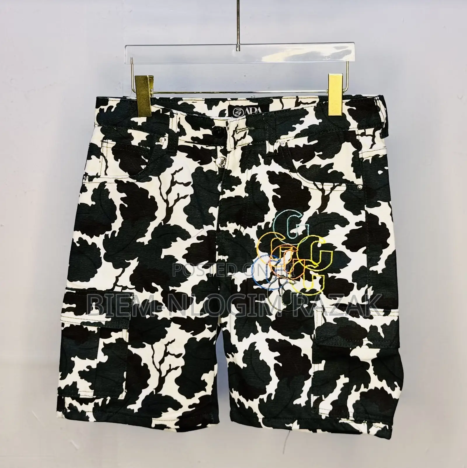 Strong Texture Short Jeans Available in Stock