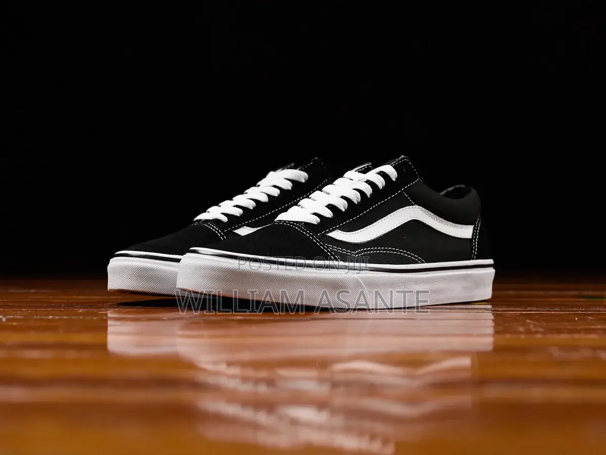 Authentic Vans Old Skool Sneakers