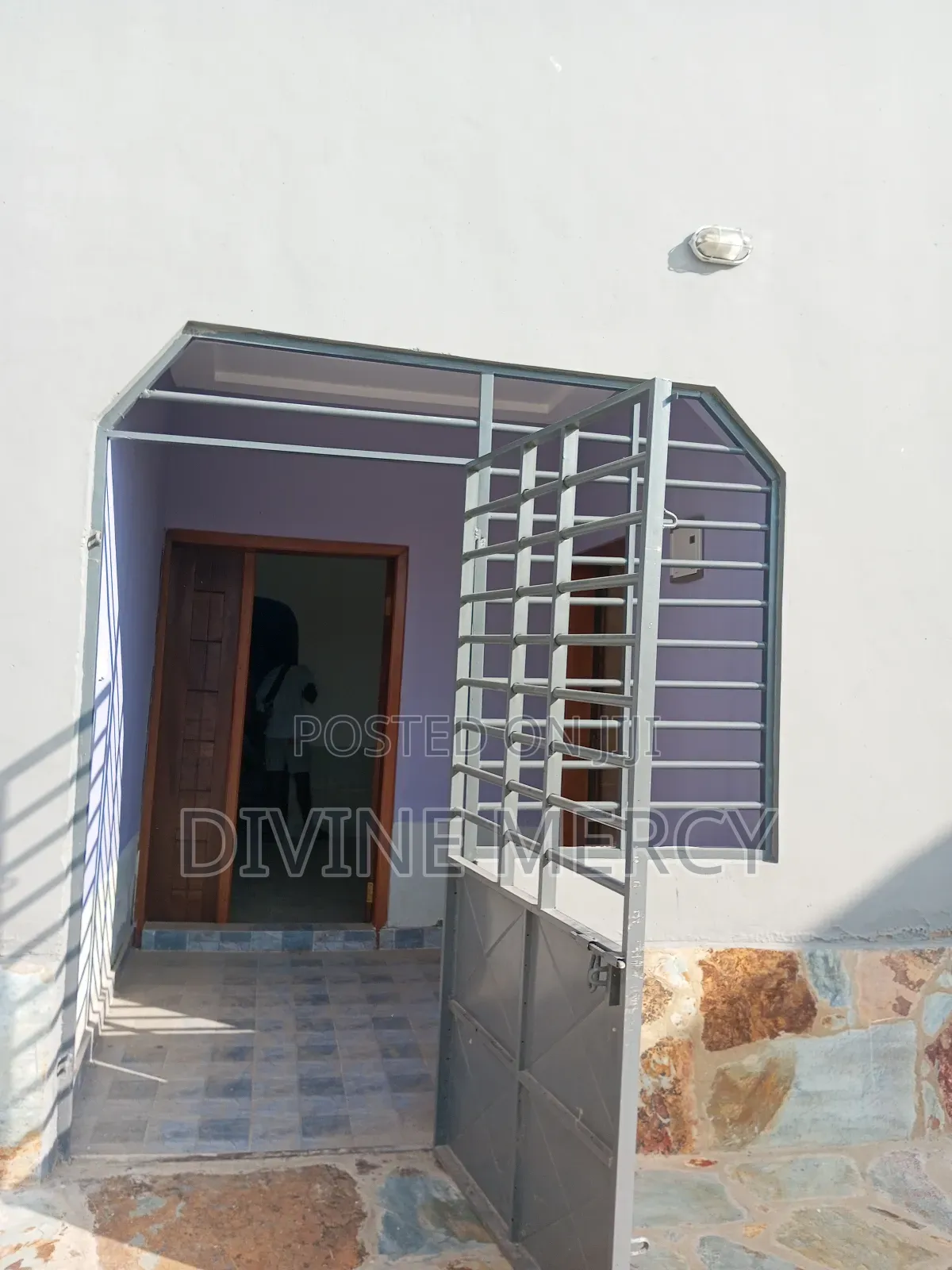 1bdrm Apartment in Domiabra, Awutu Senya East Municipal for rent