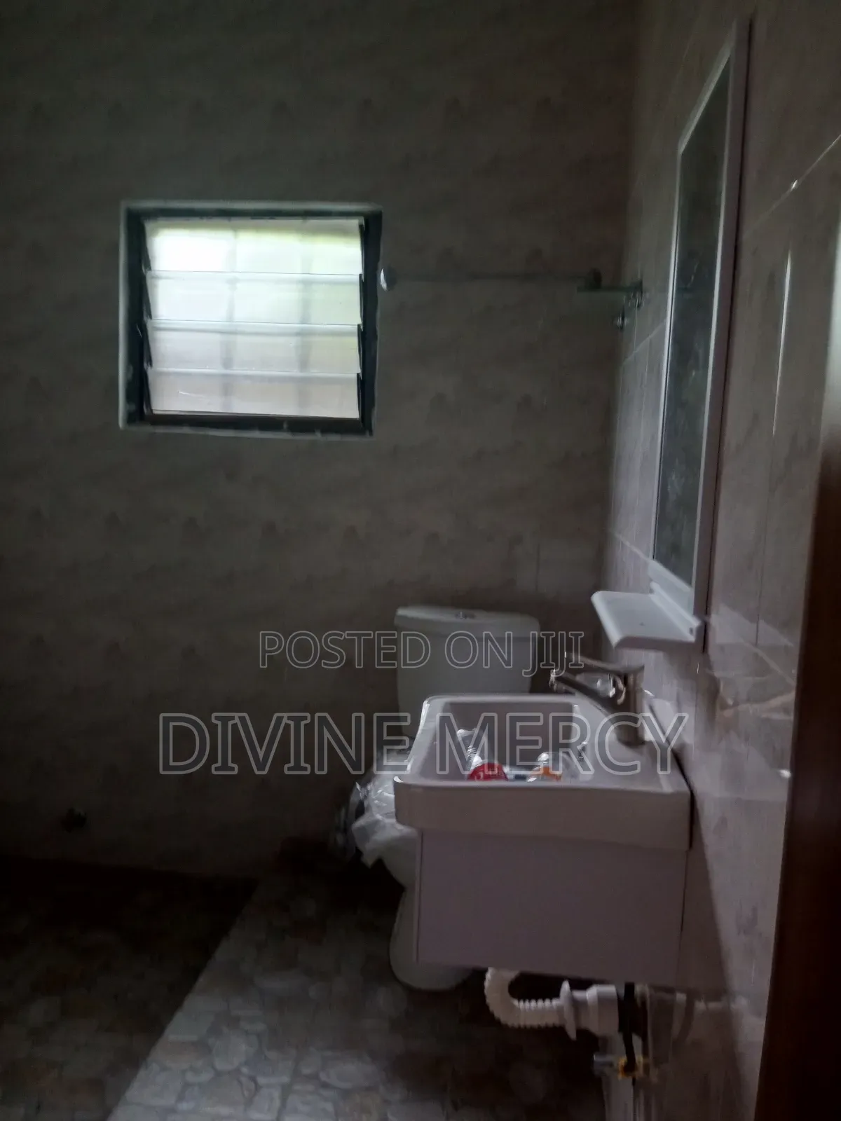 1bdrm Apartment in Domiabra, Awutu Senya East Municipal for rent