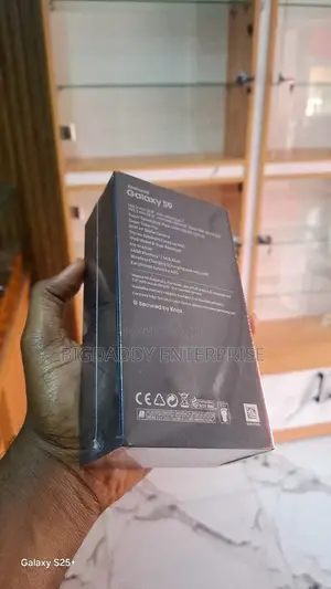 New Samsung Galaxy S9 64 GB Black