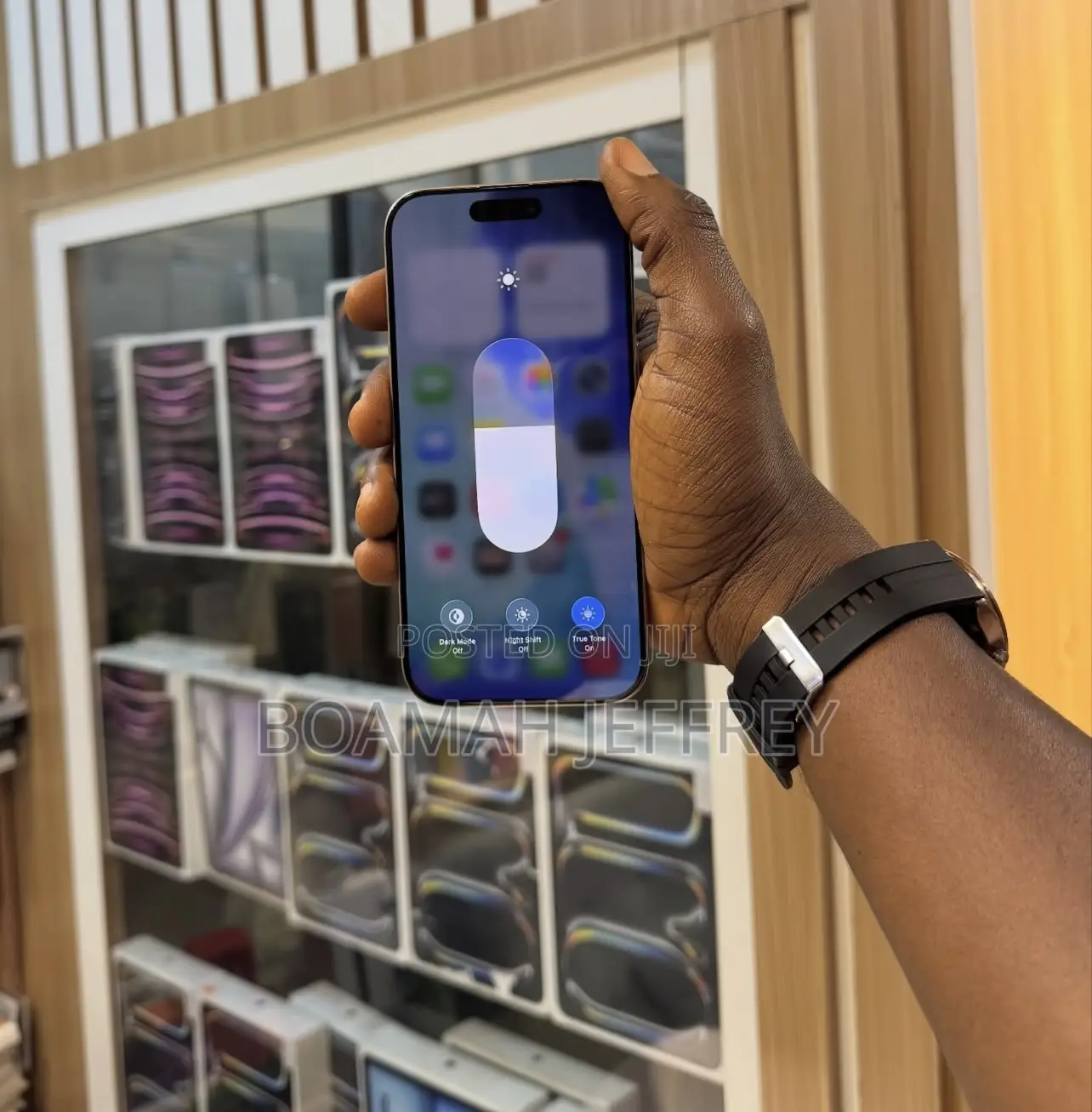 Apple iPhone 16 Pro 512 GB Gold