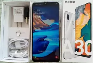 New Samsung Galaxy A30 64 GB Black