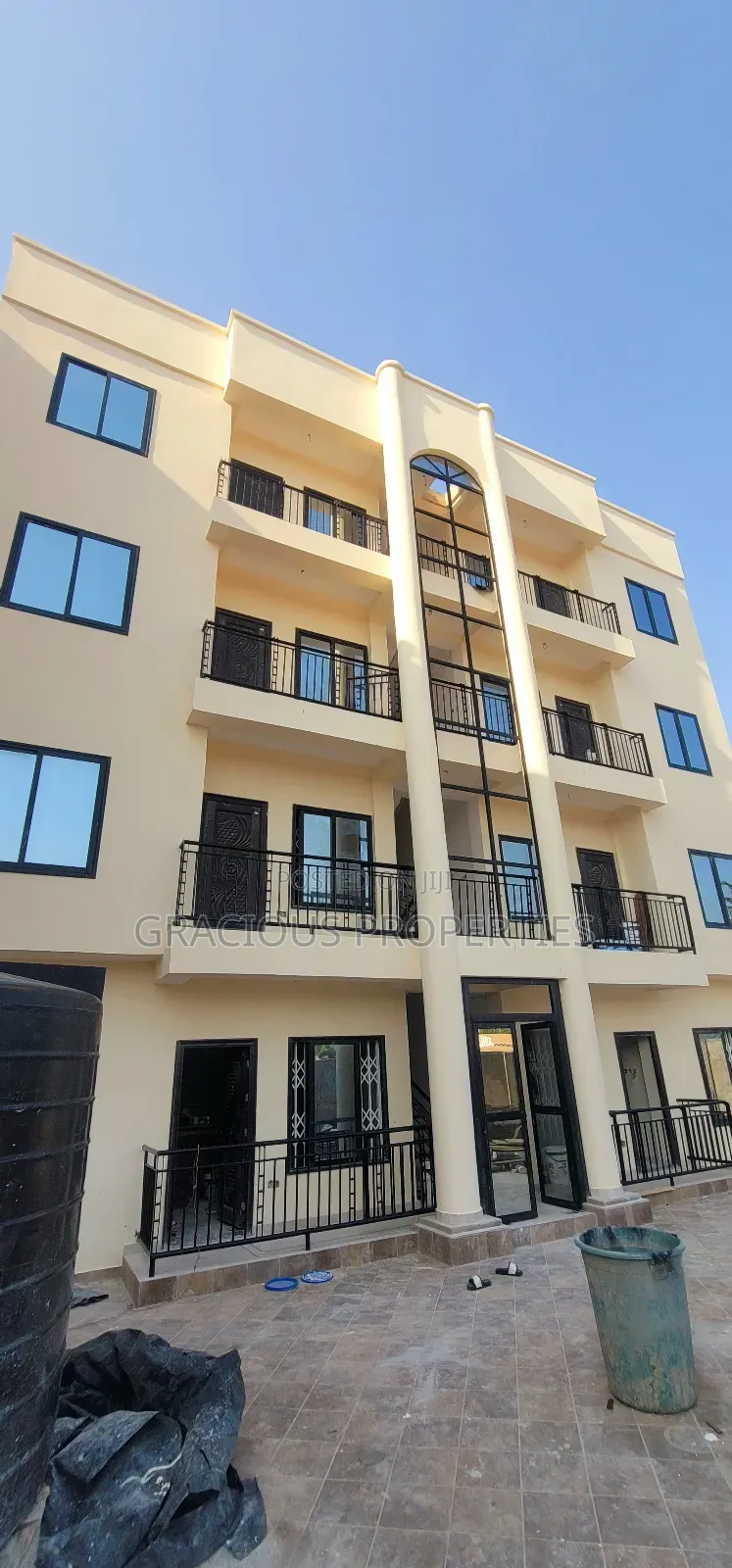 2bdrm Apartment in Gracious Properties, Lapaz for rent