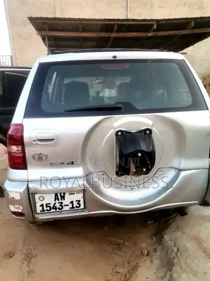 Toyota RAV4 2010 Silver