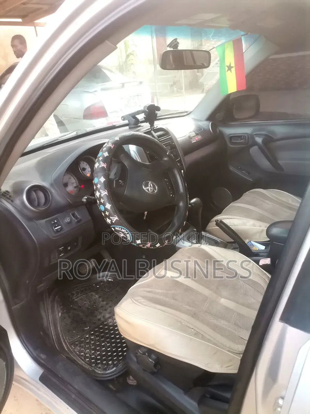 Toyota RAV4 2010 Silver