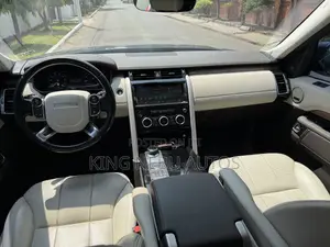 Land Rover Discovery Sport HSE 2018 Blue