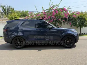 Land Rover Discovery Sport HSE 2018 Blue