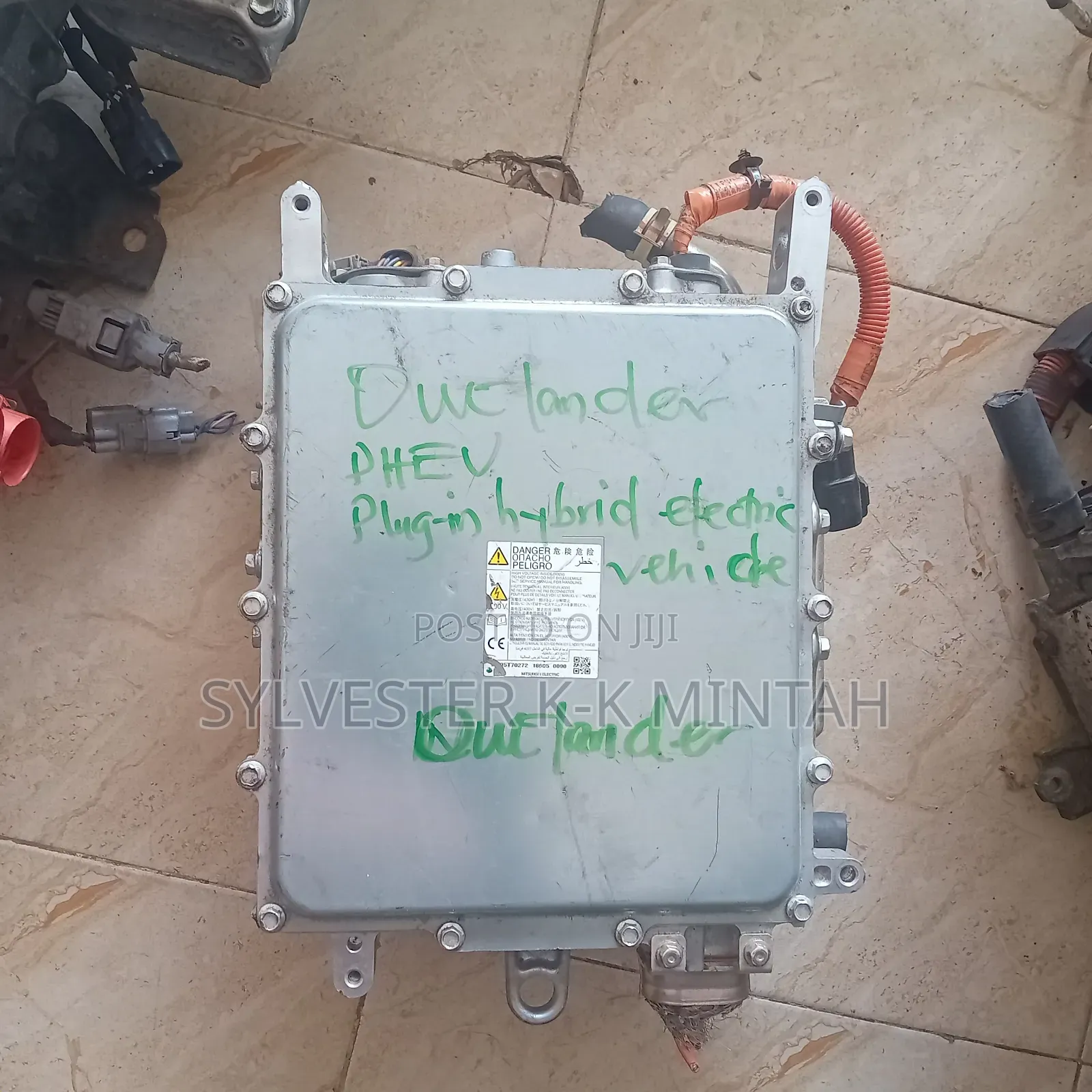 Outlander Hybrid Inverter 2016