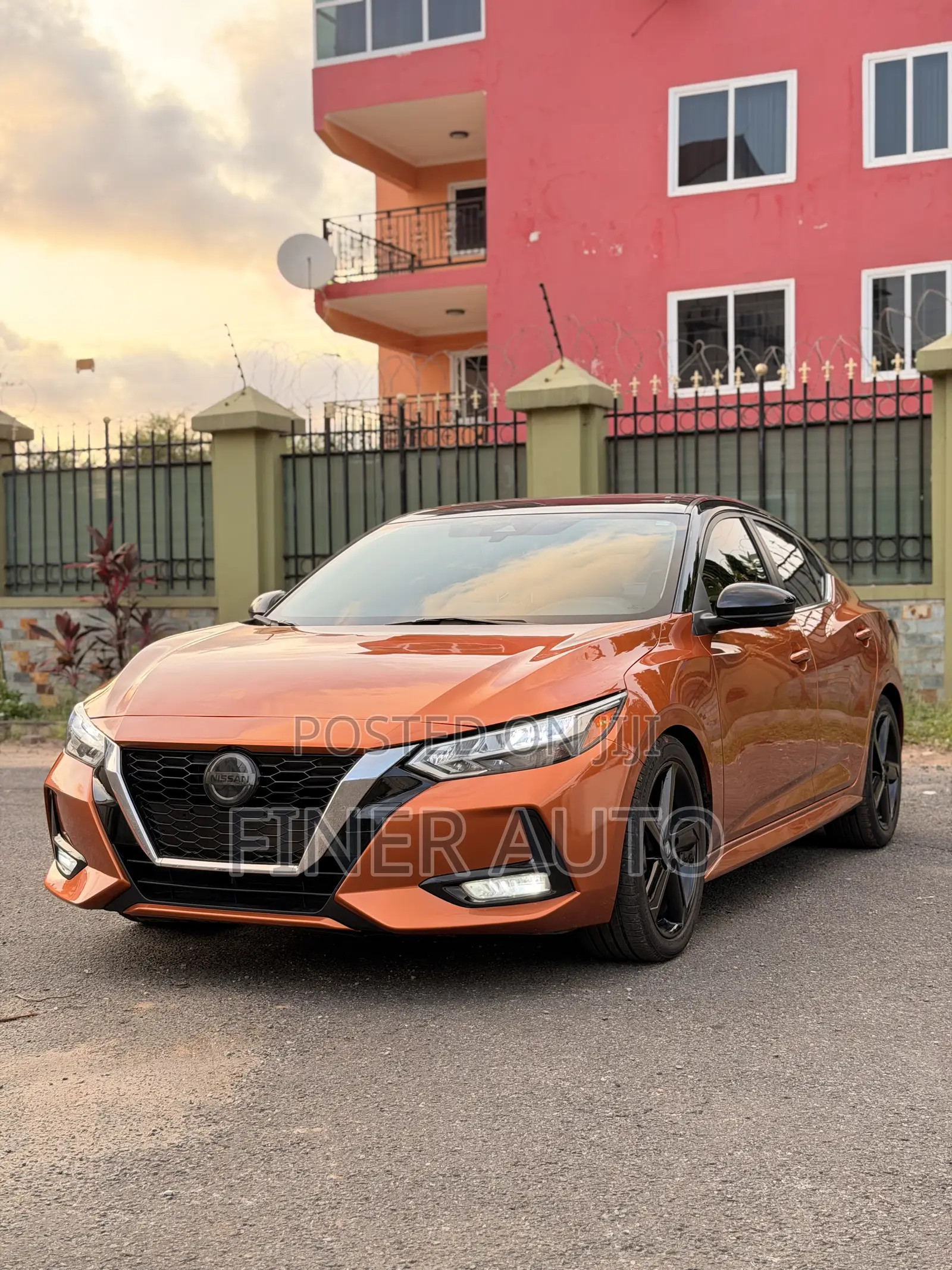 Nissan Sentra SR 2023 Orange