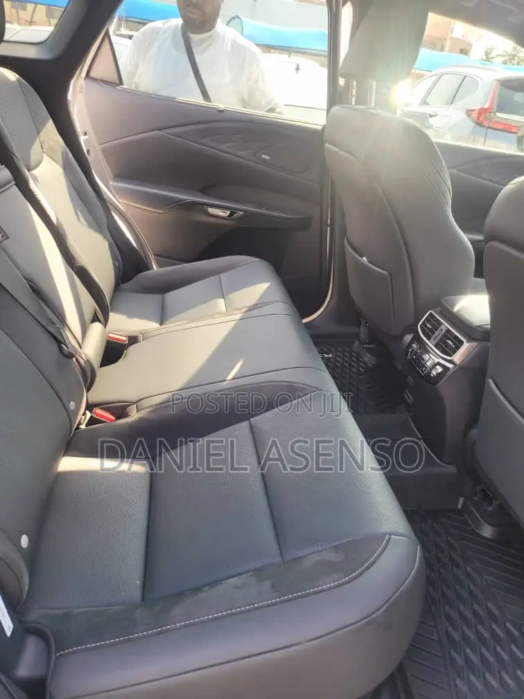Lexus RX 350 2024 White