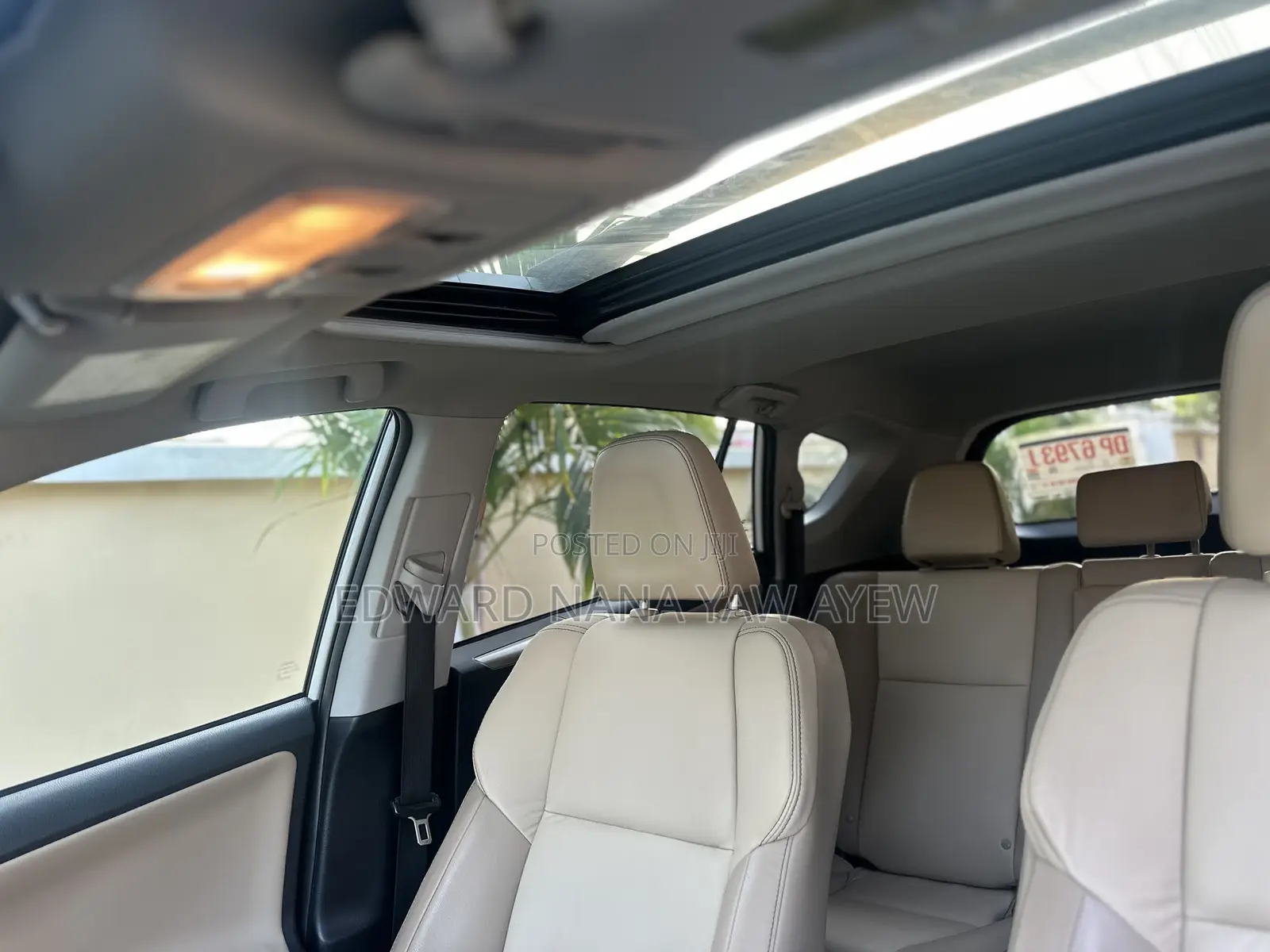 Toyota RAV4 Limited 4dr SUV AWD (2.5L 4cyl 6A) 2015 White
