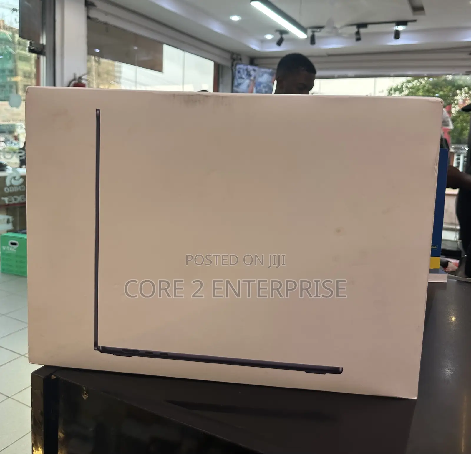 New Laptop Apple MacBook Air 2025 M4 15-Inch 16GB Apple M4 SSD 256GB
