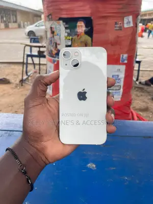 Apple iPhone 13 256 GB White